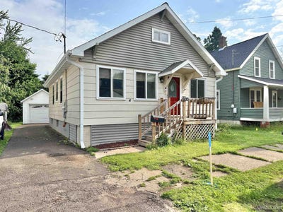 /international/us/244-e-michigan-ironwood-mi-110100615427/?lang=en