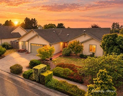 /international/us/1690-tasi-lane-mckinleyville-ca-110119916750/
