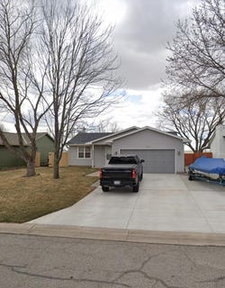 /international/us/2121-n-duckcreek-ln-derby-ks-110100390042/