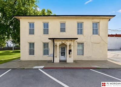 /international/us/114-n-7th-street-nebraska-city-ne-110108496336/