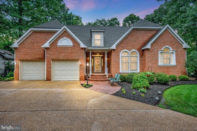 /international/us/105-marble-court-locust-grove-va-110100694625/