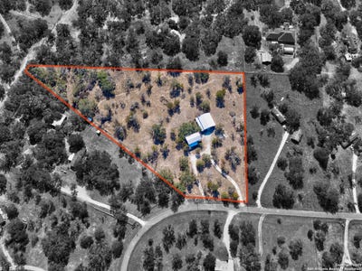 /international/us/144-county-road-7725-natalia-tx-110120045220/