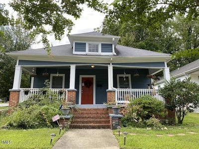 /international/us/1201-berkeley-street-durham-nc-110103423276/