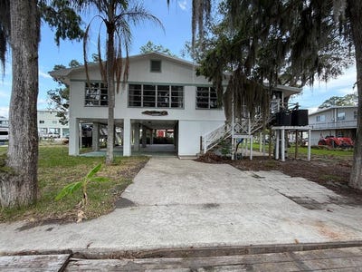 /international/us/125-se-245th-st-suwannee-fl-110109122381/