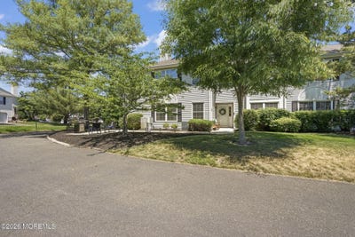 /international/us/37-racquet-road-wall-nj-110108695263/