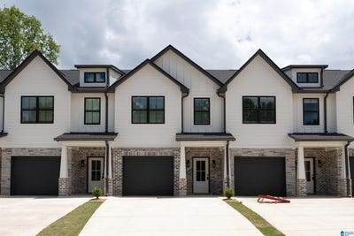 /international/us/221-village-parkway-helena-al-110098242421/