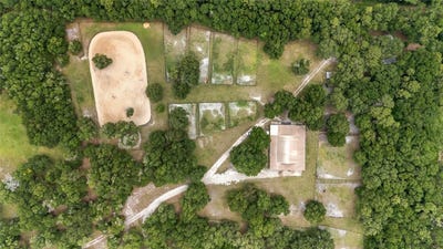 /international/us/6490-ne-167th-avenue-williston-fl-110099984487/