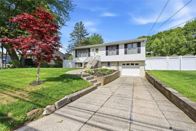 /international/us/35-randall-road-shoreham-ny-110108387626/