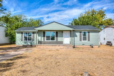 /international/us/1106-country-club-drive-ballinger-tx-110103226069/