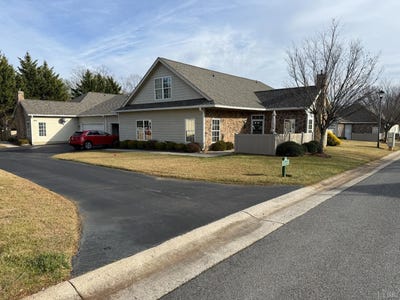 /international/us/112-salisbury-circle-lynchburg-va-110107720613/