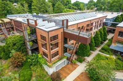 /international/us/1880-sissipahaw-way-saxapahaw-nc-110100329994/