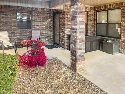 /international/us/124-corporate-terrace-hot-springs-ar-110106841811/