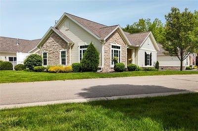 /international/us/246-maryview-drive-penfield-ny-110100468744/