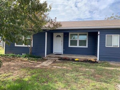 /international/us/244-s-caddo-street-lipan-tx-110106307828/