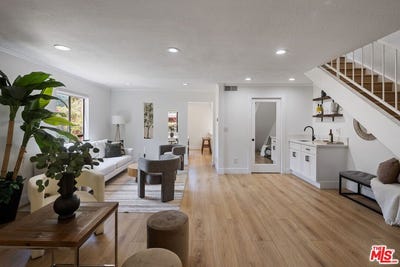 /international/us/2920-11th-st-santa-monica-ca-110107694288/