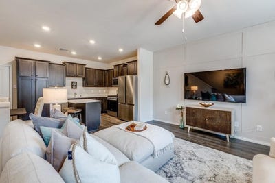 /international/us/2104-steer-creek-place-mesquite-tx-110108450684/