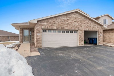 /international/us/1267-pond-view-circle-de-pere-wi-110106698354/