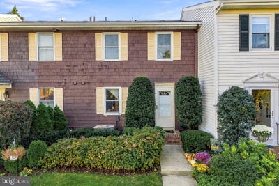 /international/us/635-e-main-street-moorestown-nj-110106280375/