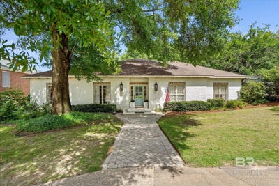 /international/us/229-w-lakewood-drive-mobile-al-110108614997/