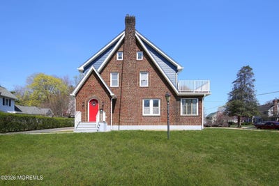 /international/us/310-branch-avenue-little-silver-nj-110107229712/