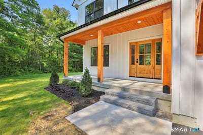 /international/us/29-ashford-road-eastford-ct-110110270822/