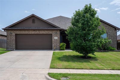 /international/us/4905-lakepark-drive-sanger-tx-110099997340/