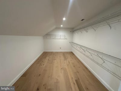 /international/us/43-davisville-road-southampton-pa-110098547748/