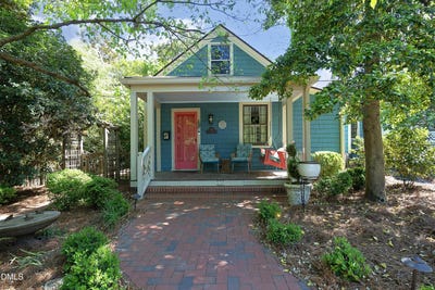 /international/us/520-e-franklin-street-chapel-hill-nc-110107552498/