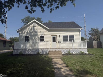 /international/us/305-n-walnut-street-creston-ia-110099928134/?lang=en