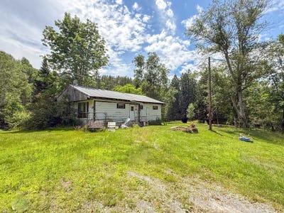 /international/us/361-dorchester-road-lyme-nh-110101261188/