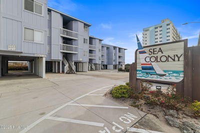 /international/us/1311-lake-park-boulevard-s-carolina-beach-nc-110104496491/