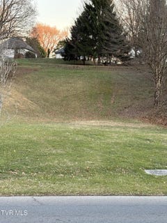 /international/us/112-boone-street-jonesborough-tn-110106354452/
