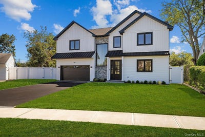 /international/us/99-slate-lane-levittown-ny-110110327821/