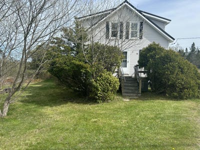 /international/us/71-mason-bay-road-jonesport-me-110108293614/