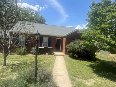 /international/us/322-marr-st-staunton-va-110108359486/