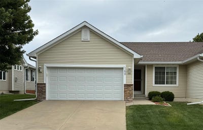 /international/us/168-se-sweetgrass-lane-pleasant-hill-ia-110108225288/