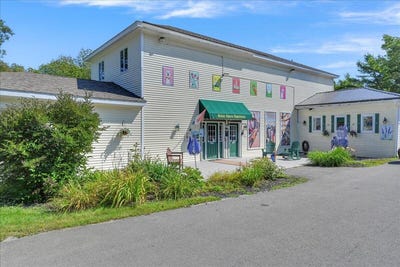 /international/us/608-atlantic-highway-northport-me-110094564791/
