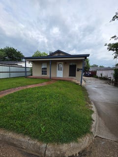 /international/us/2204-salisbury-avenue-fort-worth-tx-110108097249/