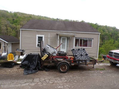 /international/us/87-terrace-ave-clendenin-wv-110107999403/