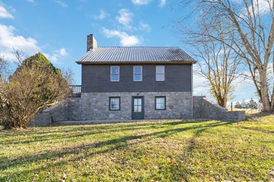 /international/us/3895-ky-hwy-518-hustonville-ky-110103672595/