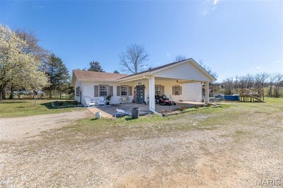 /international/us/220-ripley-160e-8-doniphan-mo-110106467835/