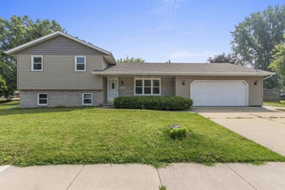 /international/us/1208-orchard-drive-kaukauna-wi-110101292095/?lang=en
