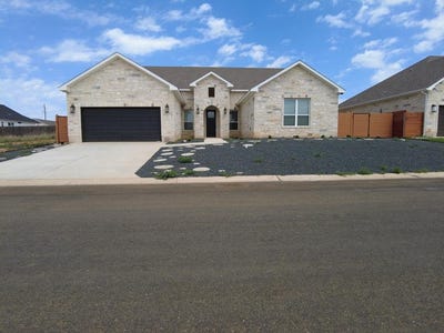 /international/us/112-madrona-lane-fredericksburg-tx-110108225575/