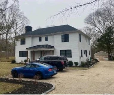 /international/us/67-squiretown-road-hampton-bays-ny-110105091439/