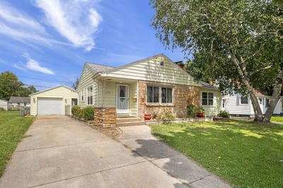 /international/us/1517-e-memorial-drive-janesville-wi-110101456809/