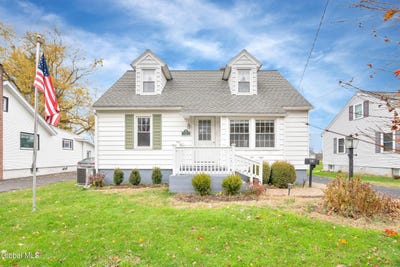 /international/us/49-van-dyck-street-coxsackie-ny-110106469089/