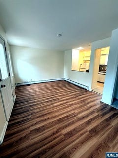 /international/us/265-elm-street-elmwood-park-nj-110108944672/
