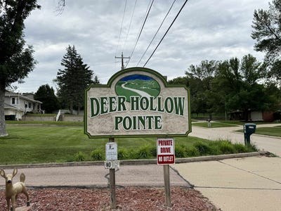 /international/us/1161-meadow-view-ct-sioux-city-ia-110108753074/
