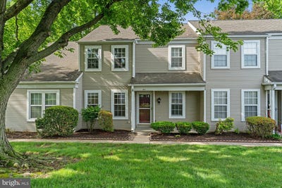 /international/us/411-barrington-court-palmyra-pa-110108339688/