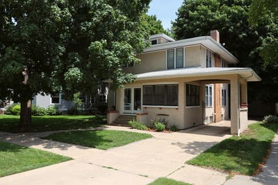 /international/us/520-n-7th-street-estherville-ia-110100950164/?lang=zh-cn